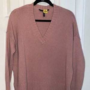 BCBGMaxAzria mauve v neck sweater
